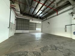 Thyssen Haniel Logistics Centre (D16), Warehouse #597569411